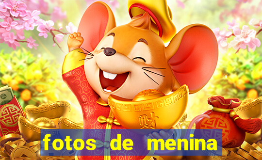 fotos de menina cacheada no espelho
